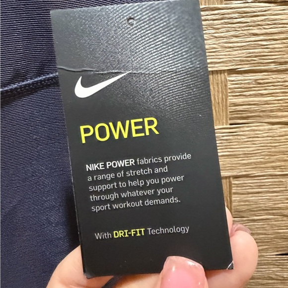 NIKE Epic Luxe Leggings NWT Size M - Picture 4 of 7